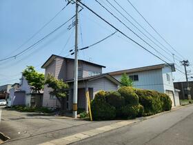 青森県黒石市青山