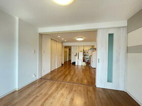 桜丘フラワーホーム　３階