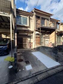 京都府京都市右京区西京極下沢町