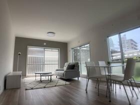 エメラルドマンション安古市　１０１