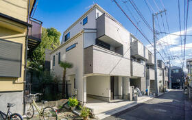 東京都渋谷区幡ヶ谷３丁目