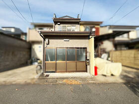 京都府京都市右京区梅津堤下町