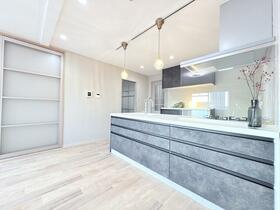 大阪府大阪市北区大淀中５丁目