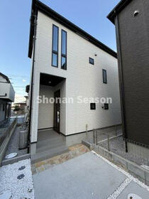 神奈川県平塚市岡崎