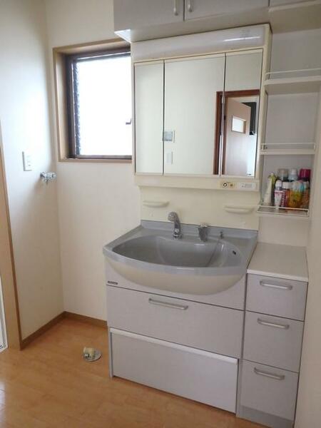 detached 東京都青梅市住江町

地図を見る