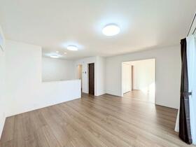 群馬県前橋市朝日町３丁目