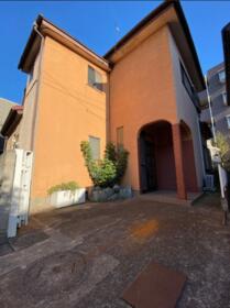 千葉県千葉市稲毛区小中台町