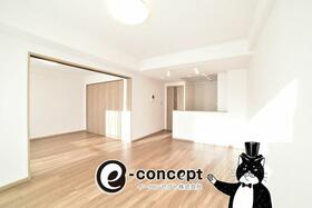 ロイヤルシャトー泉中央ヒルズ