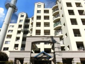 クレッセントユーパリノスの丘パームヒルズ