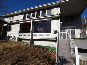 静岡県伊東市荻