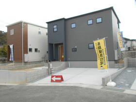 福岡県北九州市小倉南区長行西１丁目