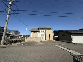 石川県白山市新成４丁目