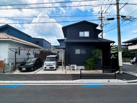 福岡県古賀市花見南３丁目