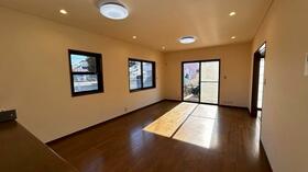 群馬県前橋市岩神町２丁目