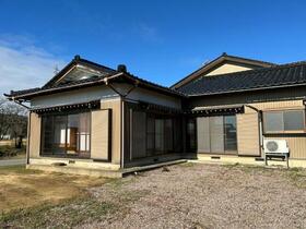 富山県小矢部市桜町