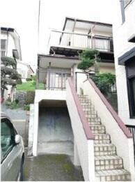 神奈川県伊勢原市桜台１丁目