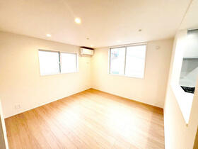 愛知県名古屋市西区新道２丁目