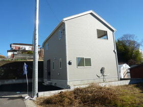 神奈川県平塚市岡崎