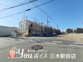 兵庫県三木市岩宮