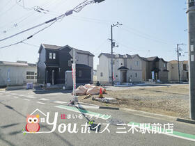 兵庫県三木市岩宮