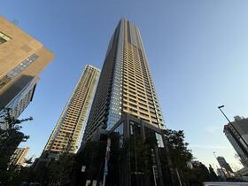 東京都港区麻布台１丁目