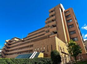 大阪府枚方市岡山手町