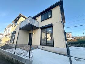 神奈川県秦野市曲松２丁目