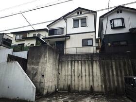 愛知県尾張旭市長坂町南山