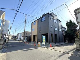 埼玉県川口市上青木西３丁目