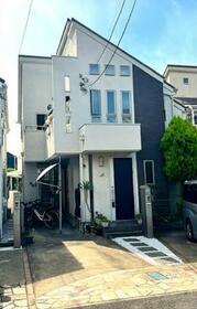 東京都杉並区和泉２丁目