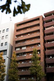 東京都港区南麻布２丁目