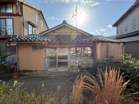 石川県金沢市長坂１丁目