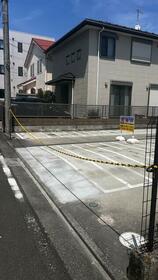 神奈川県秦野市曲松１丁目