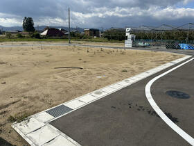山形県米沢市中田町