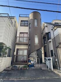 東京都文京区千駄木３丁目