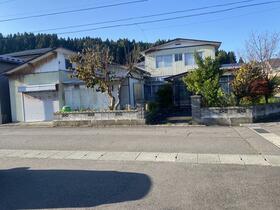 秋田県由利本荘市岩谷町字松山