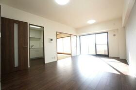 ファミール茜部