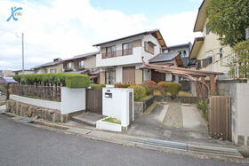 三重県名張市百合が丘東１番町