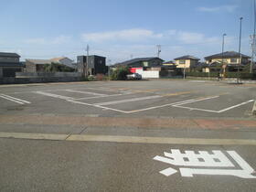 石川県能美市中町