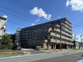 グランピア女池