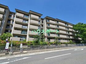 サンシティ桂坂ロイヤル参番館