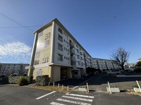 みさと団地１３街区１５号棟