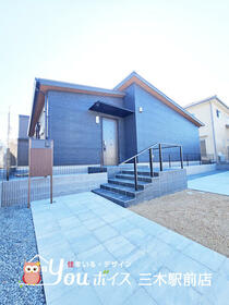 兵庫県加東市南山３丁目