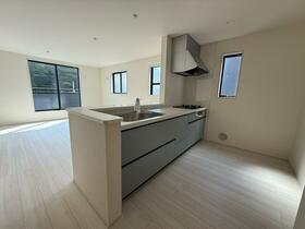 千葉県千葉市中央区亀井町