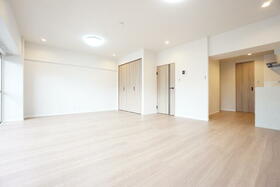 虹ヶ丘マンション