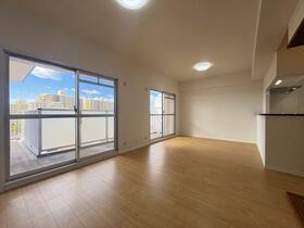 ローズヴイラ東加古川　７１６