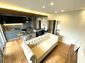 左近山団地２街区１７号棟