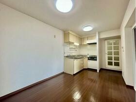 東京都葛飾区東新小岩３丁目