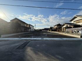 岐阜県羽島市竹鼻町狐穴