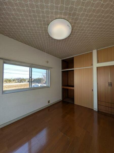 detached 埼玉県北足立郡伊奈町大字羽貫

地図を見る